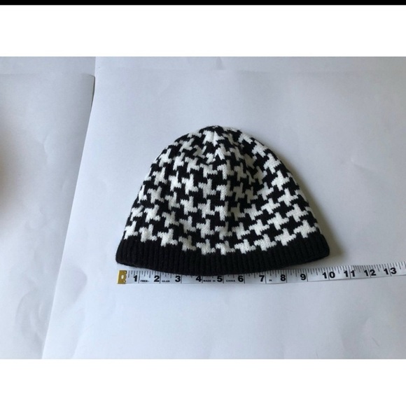 Bula women’s beanie hat houndstooth - Picture 4 of 5